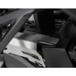 CRF1000L'16-17 - Chain Guard Extender